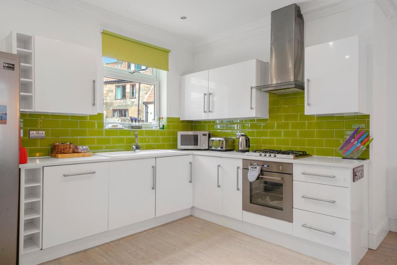30 Percent Off! The Central Whitby Gem - 4 Bedrooms Bagian luar foto
